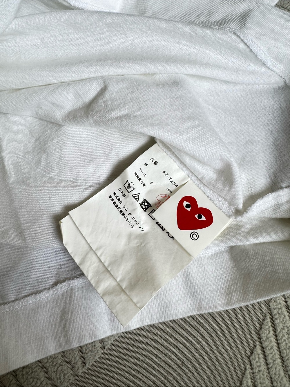 Comme des Garcons PLAY Polka Heart Tee - White, Navy & Red - Picture 4 of 5